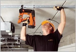 Pulsa 800P Cordless Gas Nailer Fixing Drywall