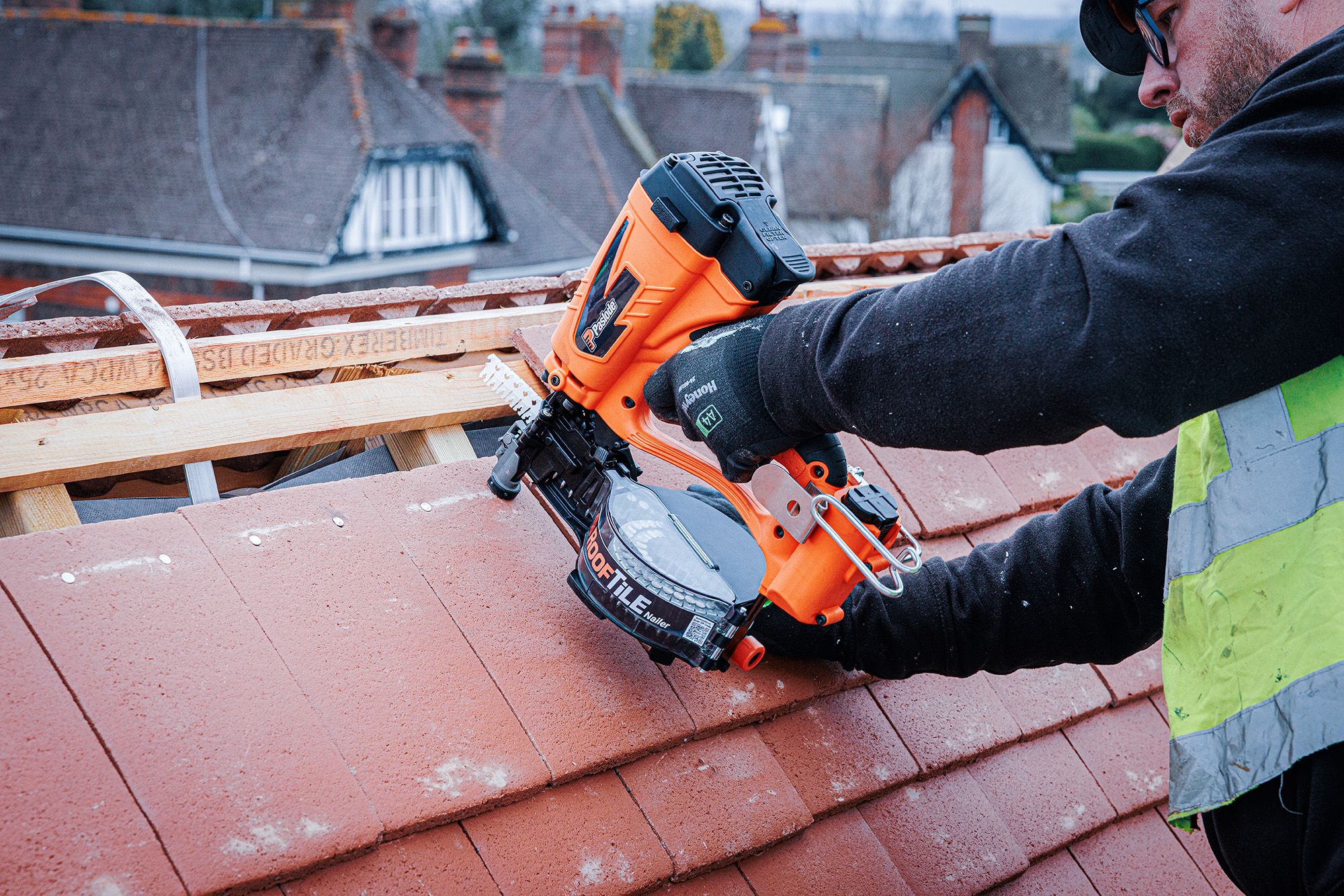 Paslode rooftile nailer picture